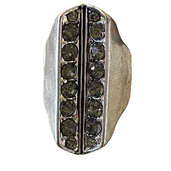 NWOT rhinestone ring size 8 - Picture 1 of 6